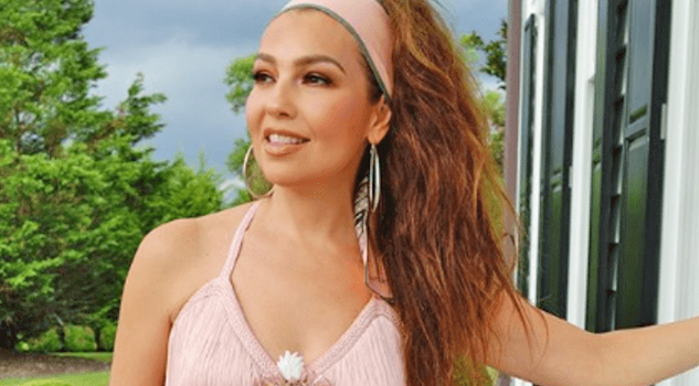 Thalía revive su personaje de Marimar y las redes estallan