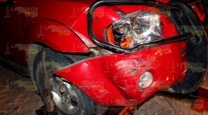 Sujeto ebrio choca y abandona su camioneta en Papantla Sujeto Ebrio Choca Abandona Camioneta Papantla