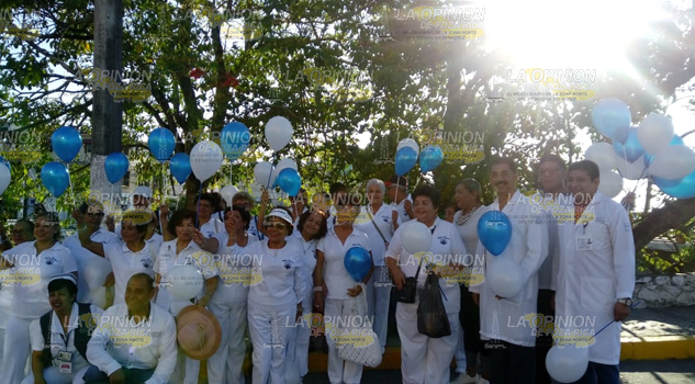Personal médico lamenta el abandono de abuelitos