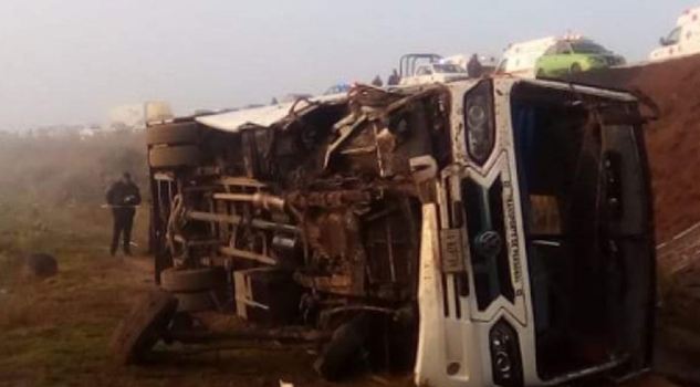 Volcadura de autobús deja al menos 29 lesionados en Tlaxcala