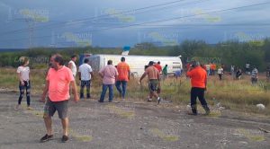 Vuelca autobús sobre la Zaragoza-Victoria, hay 14 heridos Vuelca Autobús Sobre Zaragoza Victoria Hay 14 Heridos