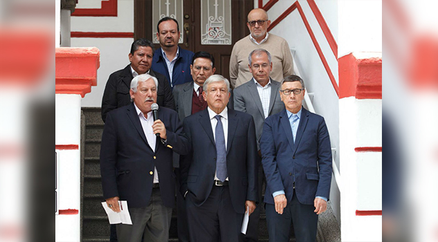 AMLO fusionará Diconsa y Liconsa; recicla antiguos priistas en el sector