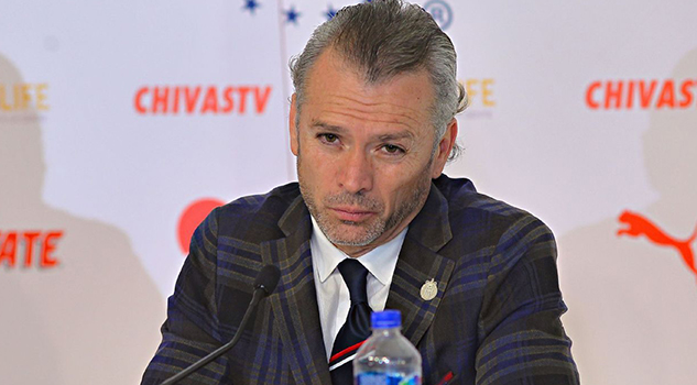 Chivas estrenará uniforme y película, anticipa José Luis Higuera