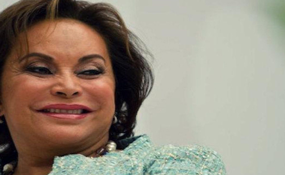Elba Esther derrotó a Peña