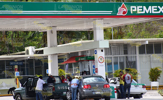 Hieren a despachador de conocida gasolinera en Papantla