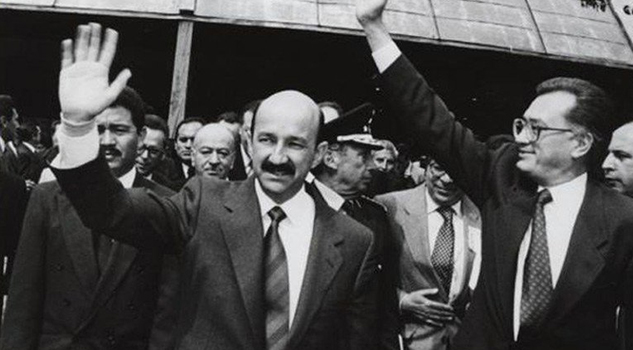 Bartlett rompe el silencio y dice ser el chivo expiatorio de 1988