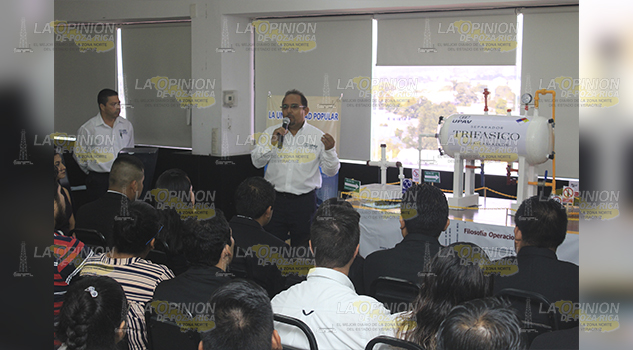 Sin trabajo ingenieros egresados