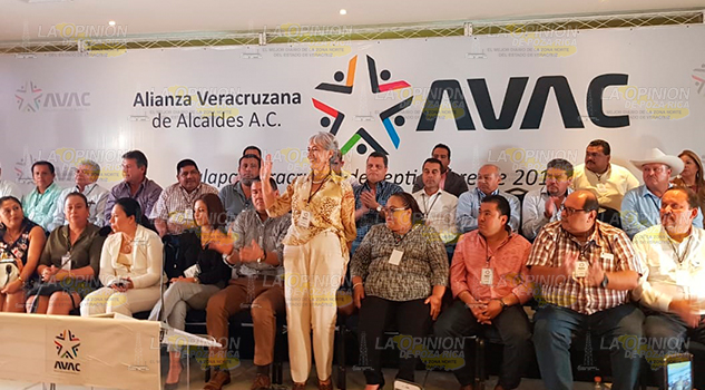 Alcaldesa de Tlapacoyan figura en creación de la Alianza Veracruzana Alcaldesa Tlapacoyan Figura Creación Alianza Veracruzana