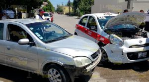 Ama de casa resulta lesionada en choque entre taxi y particular Ama Casa Resulta Lesionada Choque Entre Taxi Particular