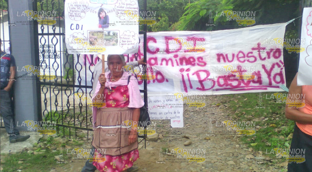 Habitantes de dos comunidades toman la Comisión Nacional para el Desarrollo de los Pueblos Indígenas