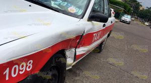 Choque entre taxistas deja a estudiantes policontundidos Choque Entre Taxistas Deja Estudiantes Policontundidos