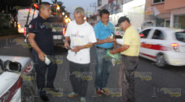 Chocan taxistas de Poza Rica; "el pan de cada día"