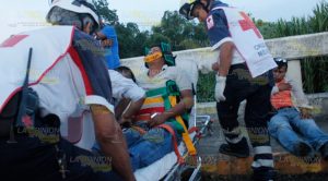 Encontronazo sobre la carretera Poza Rica-María de la Torre Encontronazo Sobre Carretera Poza Rica María de la Torre