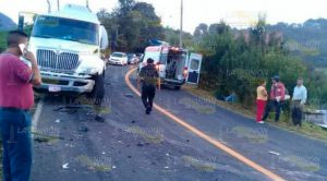 Fuerte choque en la carretera federal México-Tampico Fuerte Choque Carretera Federal México Tampico
