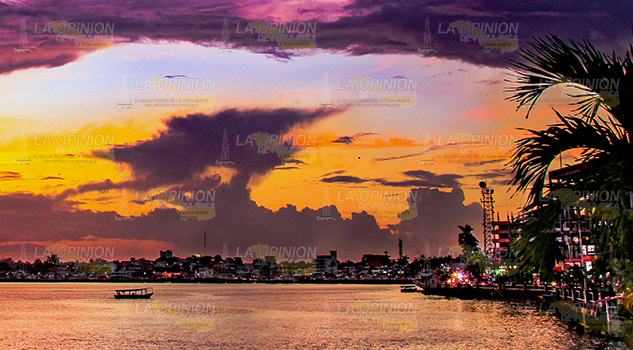 Llegan al mes 75 mil turistas a Tuxpan Llegan Al Mes 75 Mil Turistas Tuxpan
