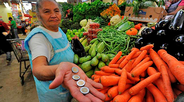 Senado busca salario mínimo de 176.72 pesos para todo el país a partir de 2019