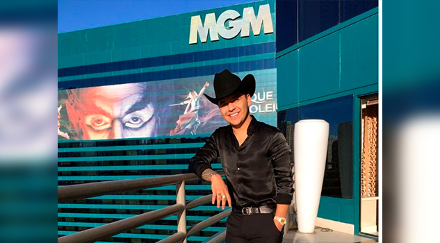 Christian Nodal y la razón por la que no cantó en pelea de El Canelo