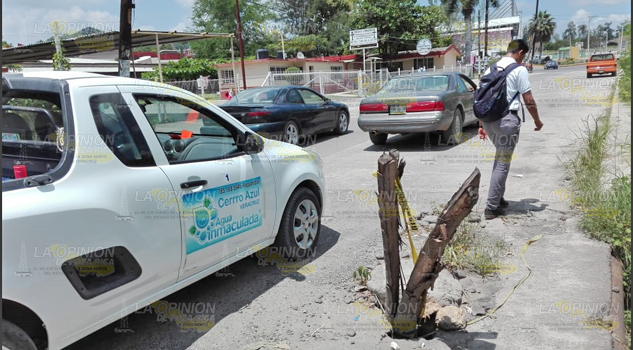 Puente vehicular se cae a pedazos, en una de las zonas con mayor tráfico