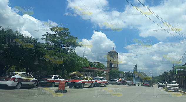 Piden $30 mil por "permiso" para taxi en Castillo de Teayo Piden $30 Mil Por Permiso Para Taxi Castillo de Teayo