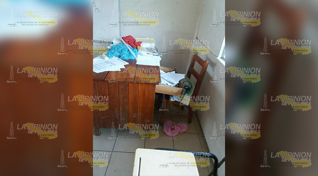Saquean secundaria en la comunidad "El Coyolito", Se llevaron hasta el papel de baño