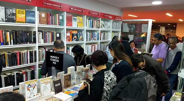 Servicios de cultura e información en México, con ingresos vulnerables Servicios de cultura e información en México, con ingresos vulnerables