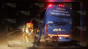 ¡Fatal accidente! en la Tuxpan-Poza Rica, Trailero se impacta contra autobús de pasajeros