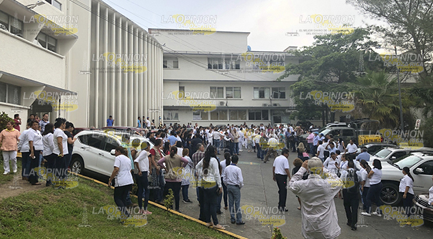 Piden personal para el hospital en Tuxpan