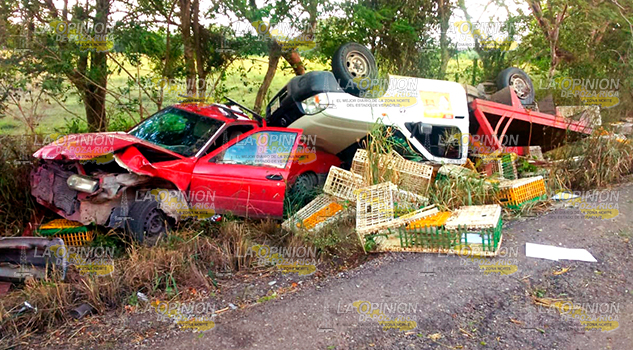 ¡Brutal colisión en Papantla! El responsable se encuentra grave