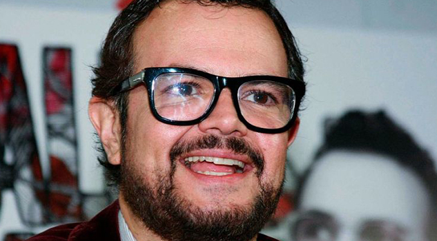 Menor de edad británico dice ser acosado por Aleks Syntek