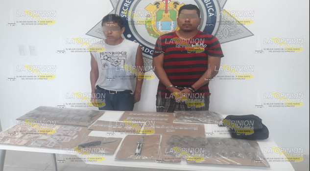 Presuntos Narcomenudistas detenidos en Tuxpan