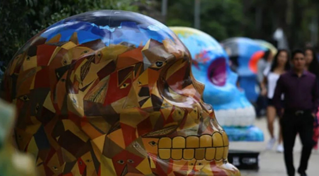 Celebran el Día de Muertos con exposición de "Mexicráneos" Celebran Día Muertos exposición Mexicráneos