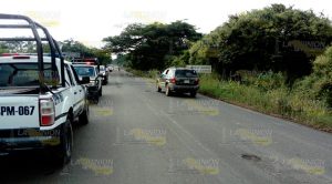 Cierran la carretera federal Tuxpan-Tampico en Cerro Azul Cierran la carretera federal Tuxpan-Tampico en Cerro Azul