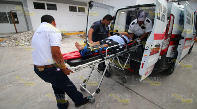 Despistada conductora atropella a una anciana en el callejón Reforma de Papantla