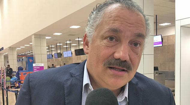 Por 3 meses, diputados deberían recibir por mucho 50 mil pesos de aguinaldo, asegura legislador