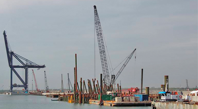 Podría bajar la gasolina con nuevo puerto de Veracruz, señalan