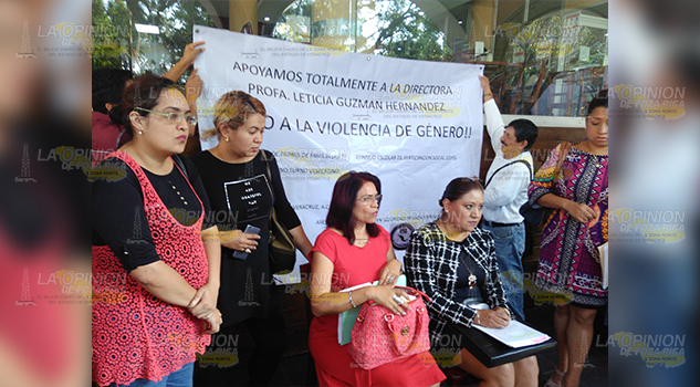 Docente denuncia violencia de género