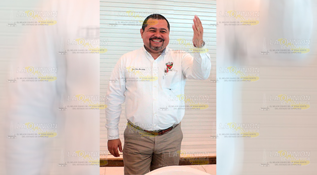 Listo candidato del FRUS, declinan a favor de José Juan Soni Solis Listo candidato FRUS