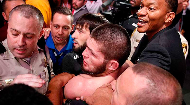 McGregor-Nurmagomedov termina en golpes abajo del octágono McGregor-Nurmagomedov termina en golpes abajo del octágono
