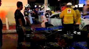 Queda prensado tras fuerte choque Queda prensado tras fuerte choque