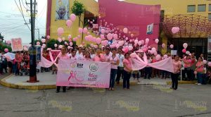 Realizan caminada contra el cáncer de mama en Coatzintla Realizan caminada contra el cáncer de mama en Coatzintla