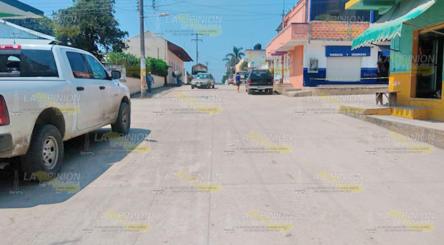 Si no nos cumple CFE, no pagamos los recibos de luz, advierten usuarios de Z. Mena