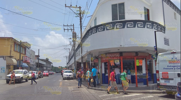 Piden concesión de los baños en el Mercado Enrique Rodríguez Cano