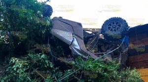 Vuelca "racer", conductor sale ileso Vuelca racer conductor sale ileso