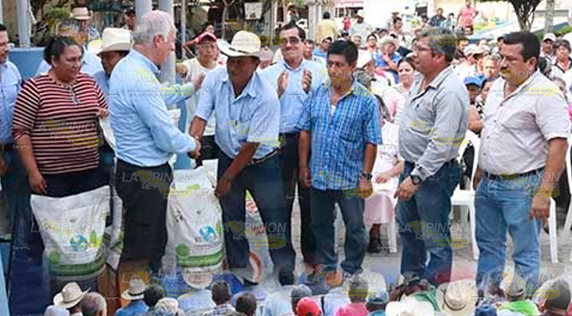 Alcalde de Álamo se reúne con el Secretario de Gobierno