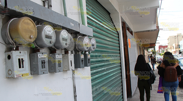 Insólito, bajan 12% tarifas eléctricas