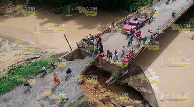 Habitantes de distintos poblados de Álamo, están incomunicados por el socavamiento del puente Doña Pola