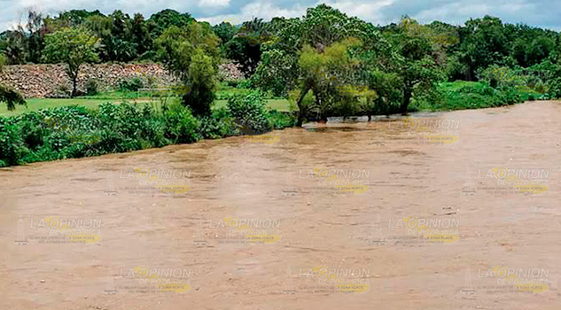Constante monitoreo al río Cazones