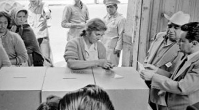 Celebran 62 años del voto femenino en México