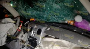 Obrero que manejaba a exceso de velocidad estuvo de matar a su familia en Tuxpan ¡A punto estuvo de matar a su familia!