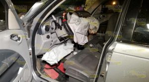 Obrero que manejaba a exceso de velocidad estuvo de matar a su familia en Tuxpan ¡A punto estuvo de matar a su familia!